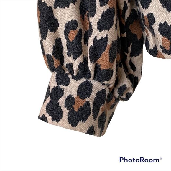 AUDREY 3+1 Leopard Print Cropped Long Sleeve Top - Picture 2 of 3
